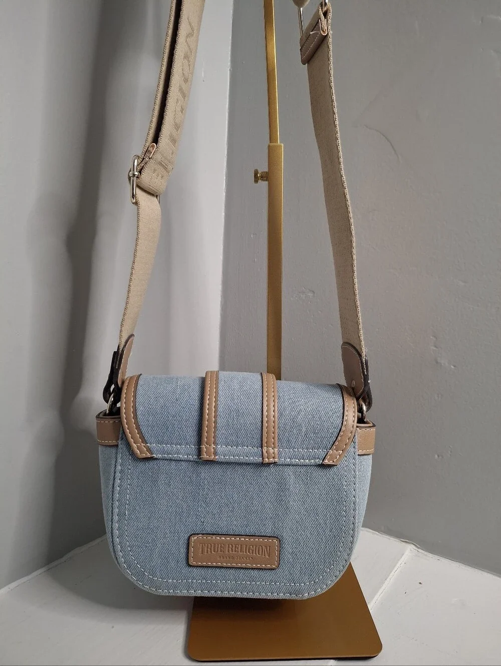 True Religion Denim Saddle Crossbody Bag Oversized Horseshoe Logo - Picture 2 of 5
